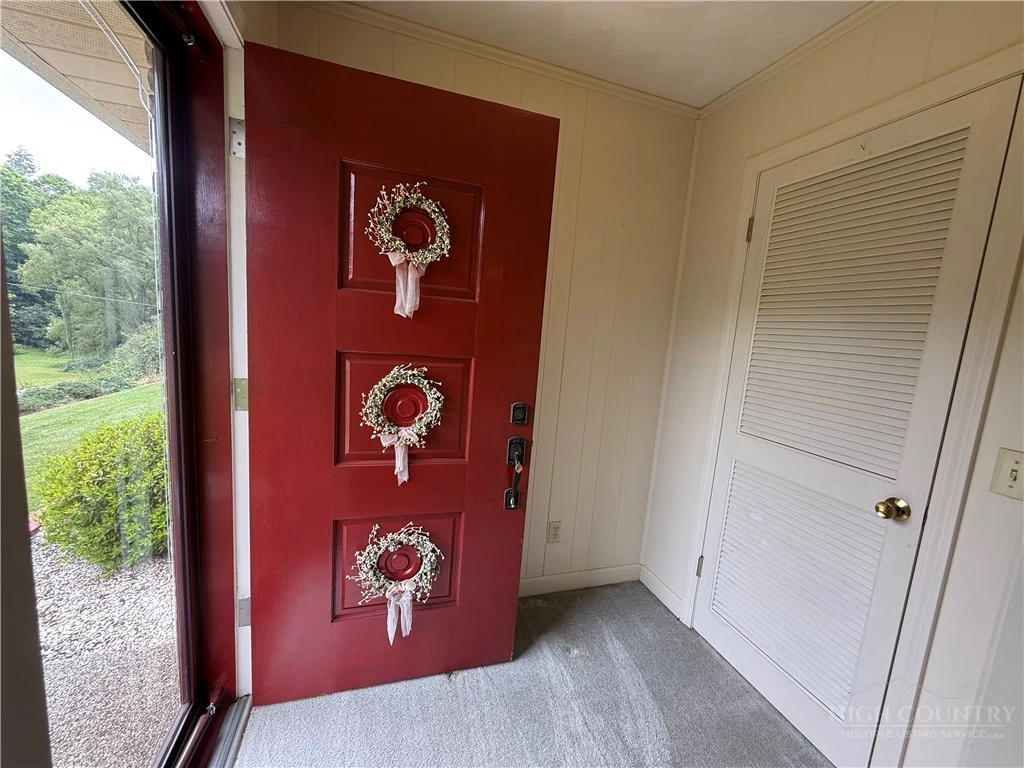 Image number 7 for the current listing
