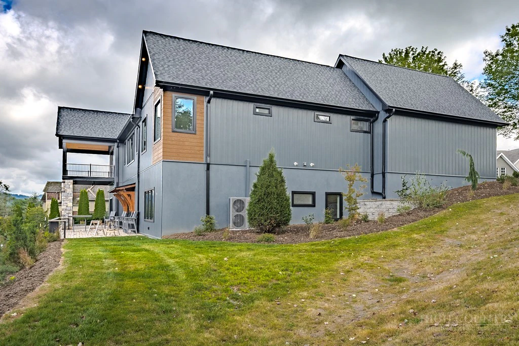 Image number 6 for the current listing