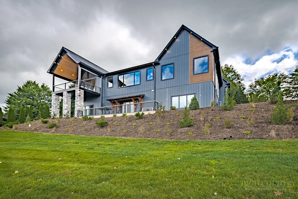 Image number 7 for the current listing