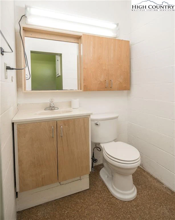 Image number 5 for the current listing