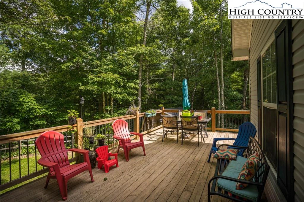 Image number 11 for the current listing