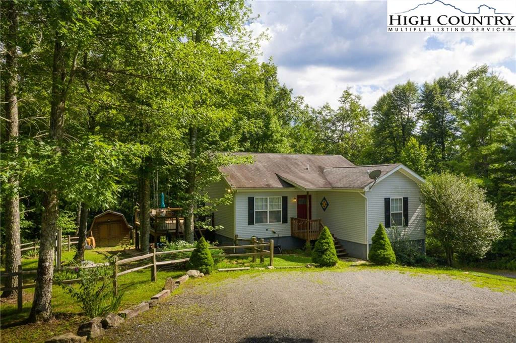 Image number 3 for the current listing