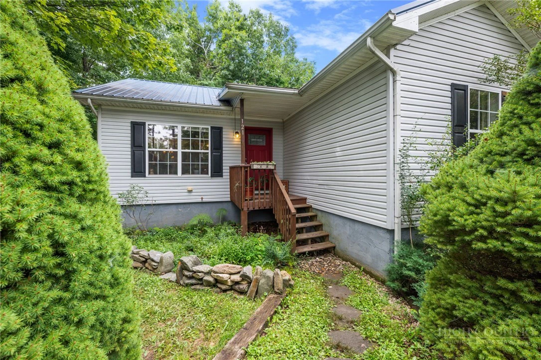 Image number 2 for the current listing