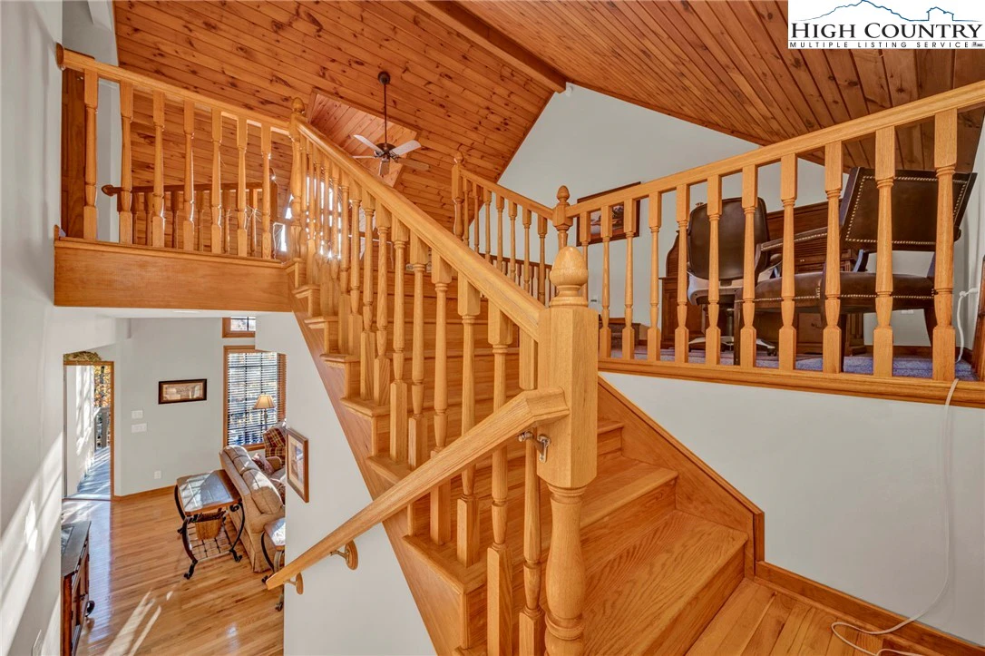 Image number 10 for the current listing