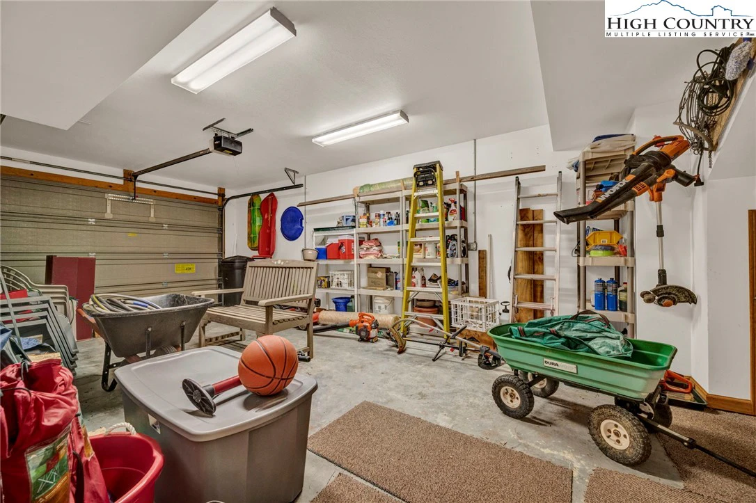 Image number 20 for the current listing