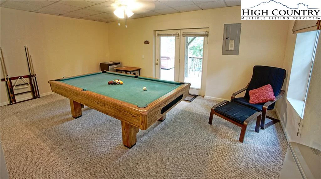 Image number 7 for the current listing