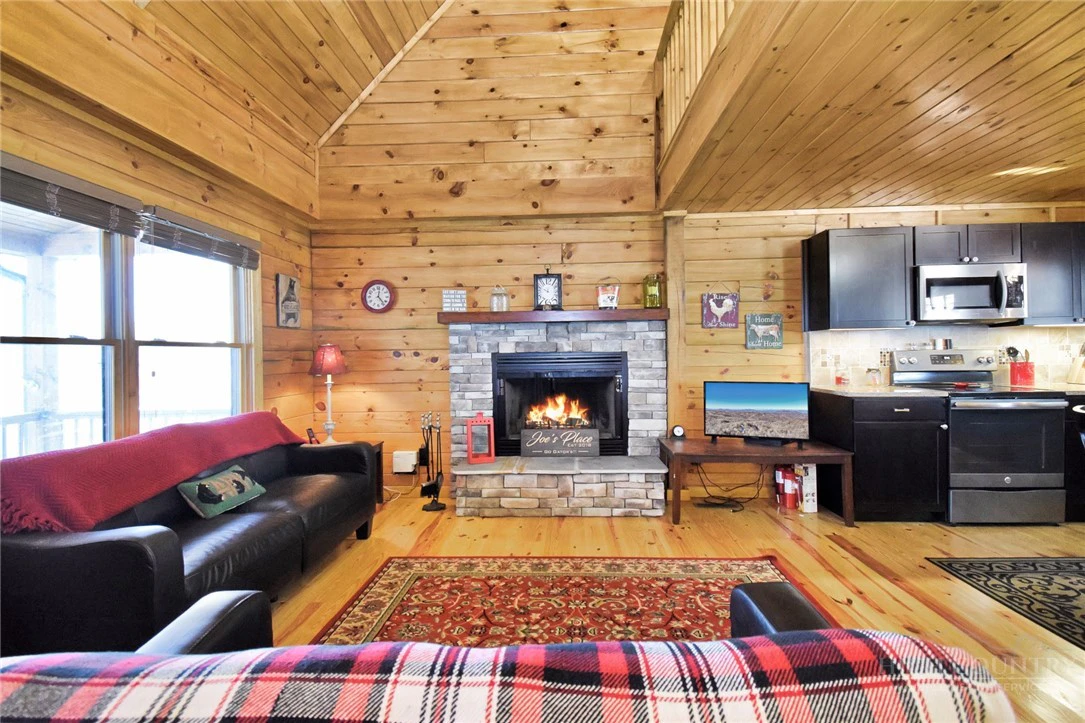 Image number 13 for the current listing