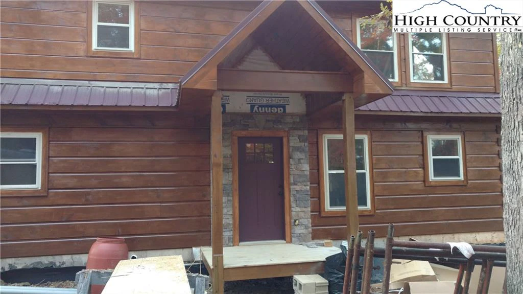 Image number 13 for the current listing