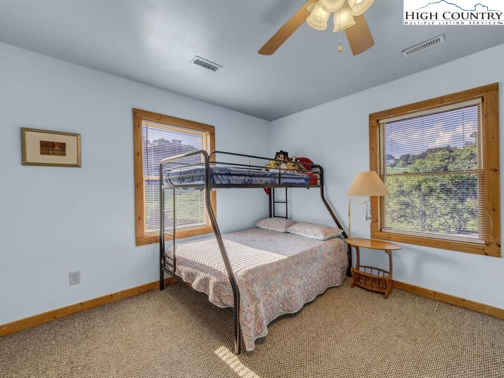 Image number 10 for the current listing