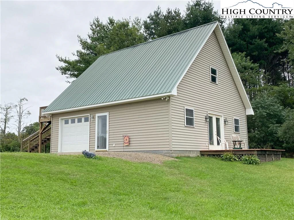 Image number 1 for the current listing