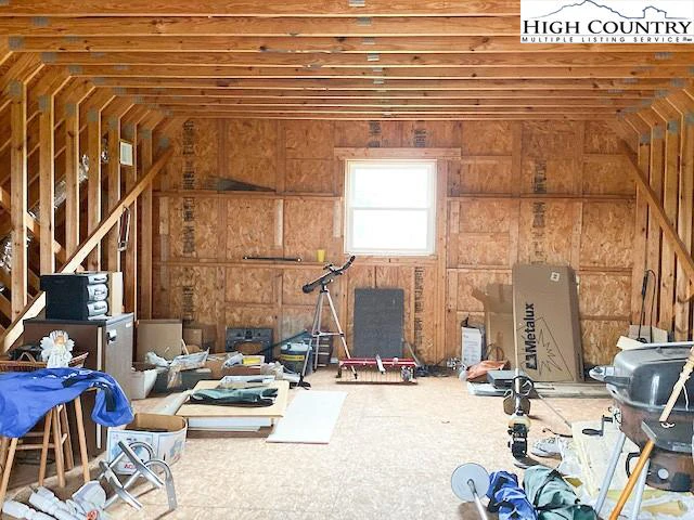 Image number 9 for the current listing
