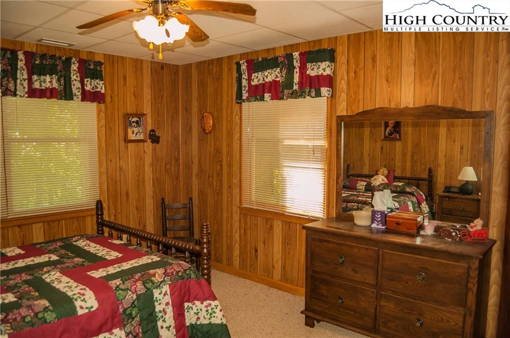 Image number 10 for the current listing