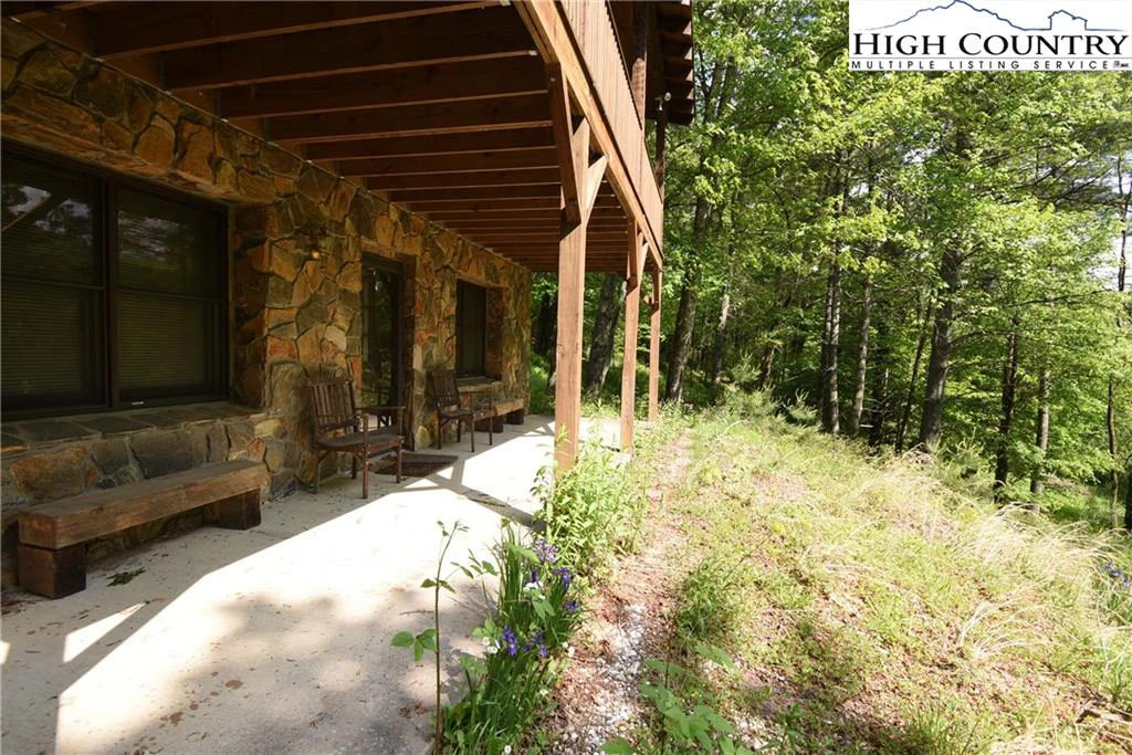 Image number 7 for the current listing