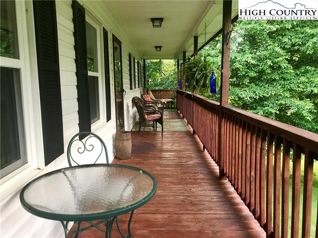 Image number 10 for the current listing