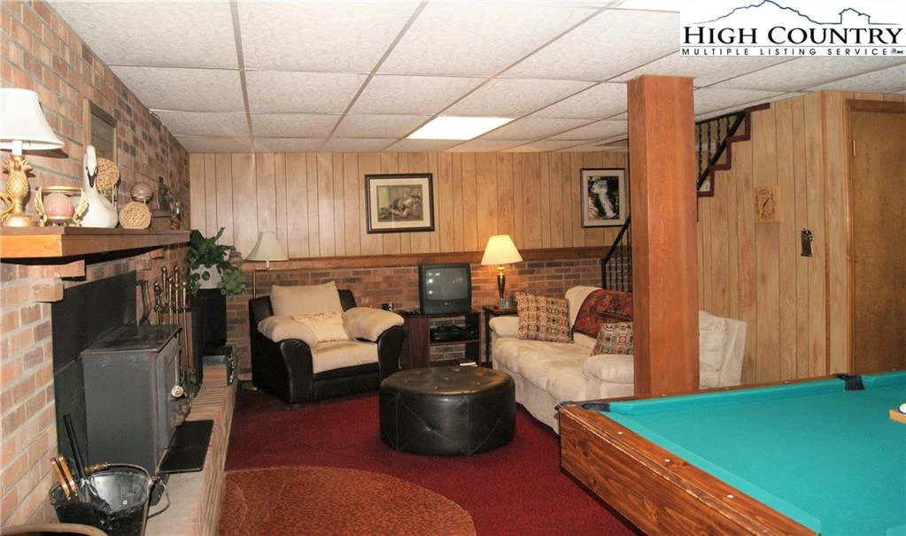 Image number 5 for the current listing