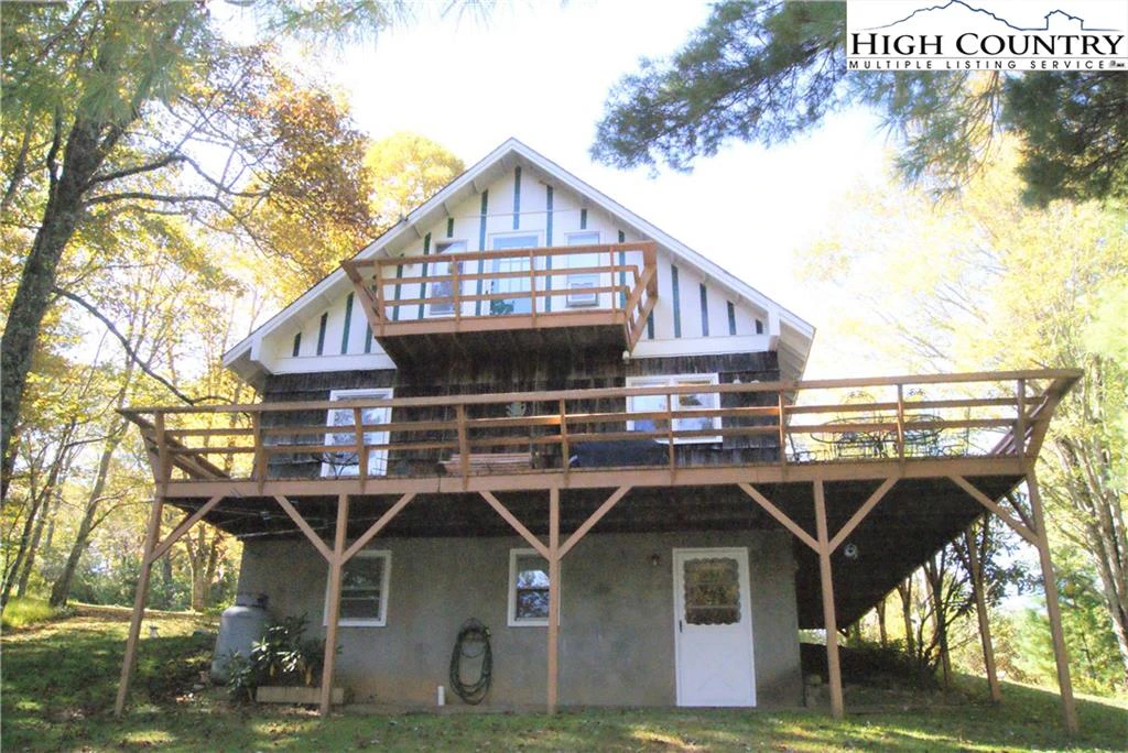 Image number 14 for the current listing