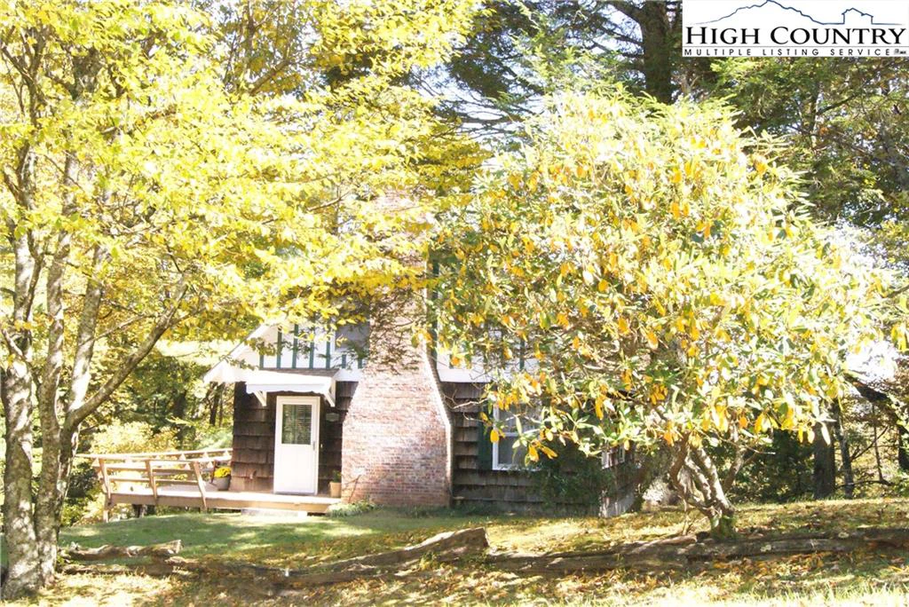 Image number 16 for the current listing