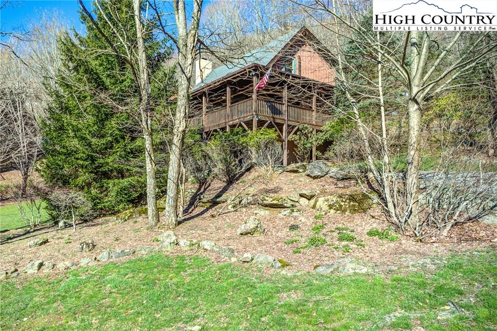 Image number 1 for the current listing