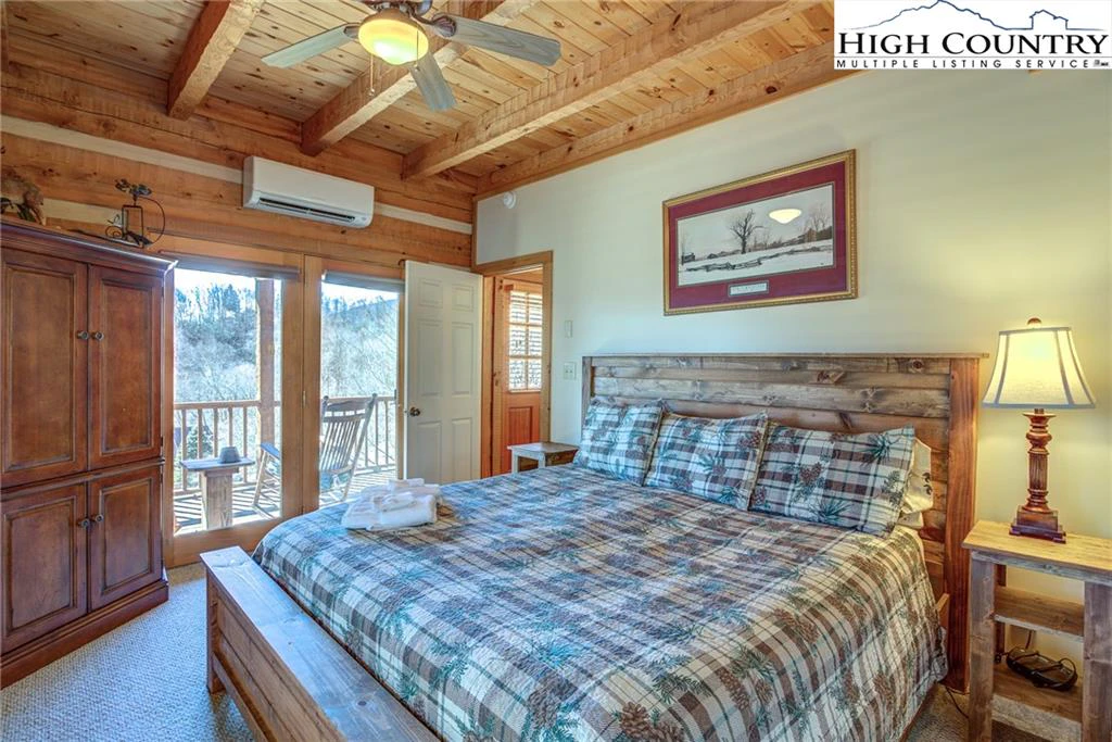 Image number 5 for the current listing