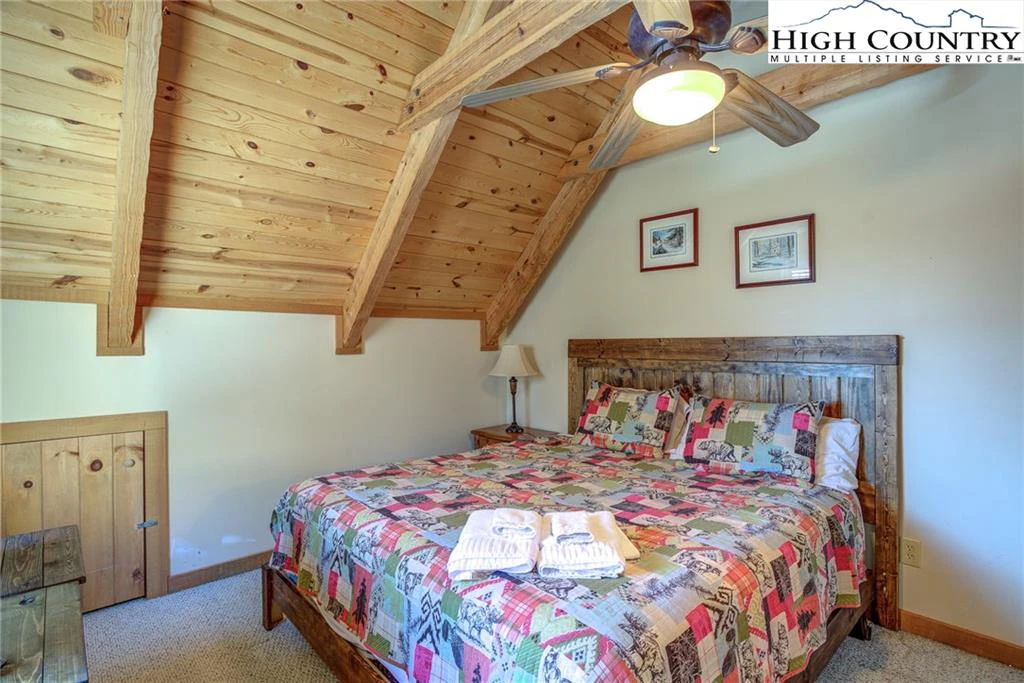 Image number 2 for the current listing