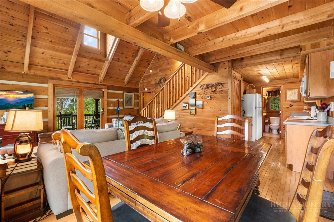 Image number 12 for the current listing