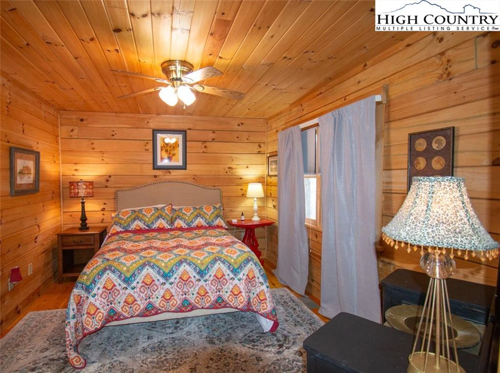 Image number 12 for the current listing