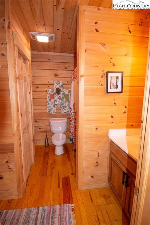 Image number 6 for the current listing