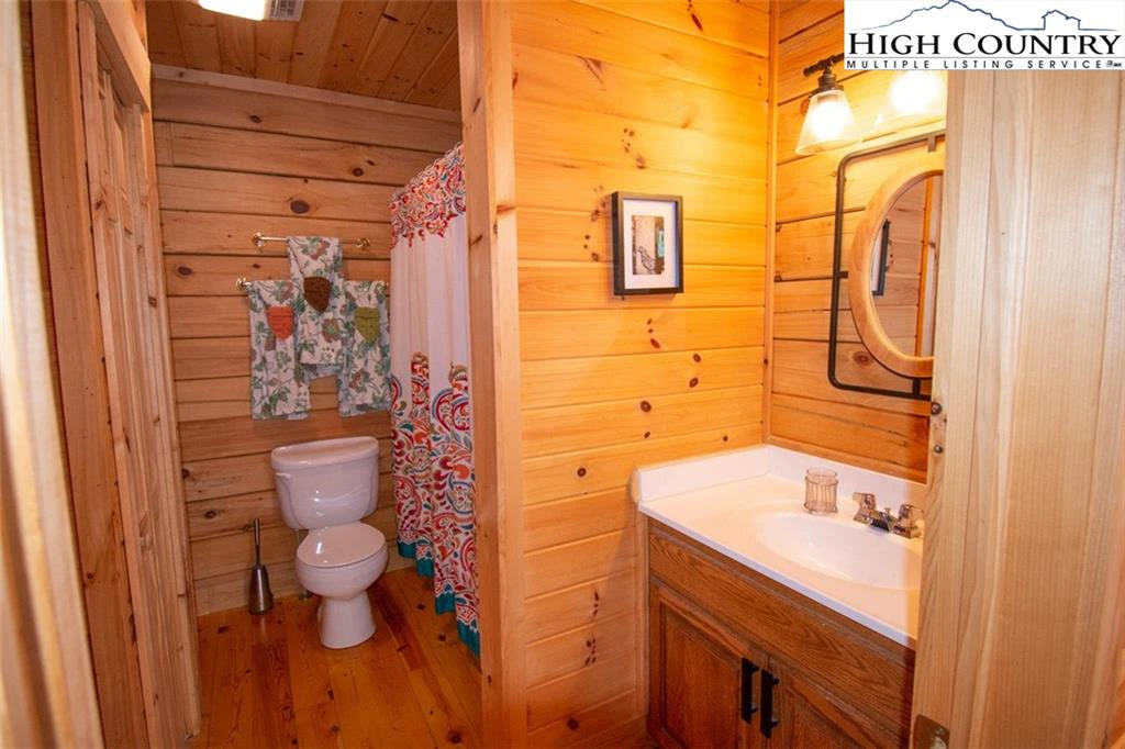 Image number 5 for the current listing