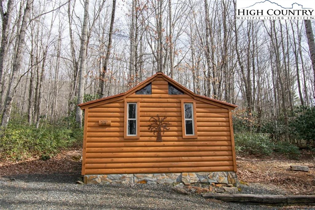 Image number 21 for the current listing