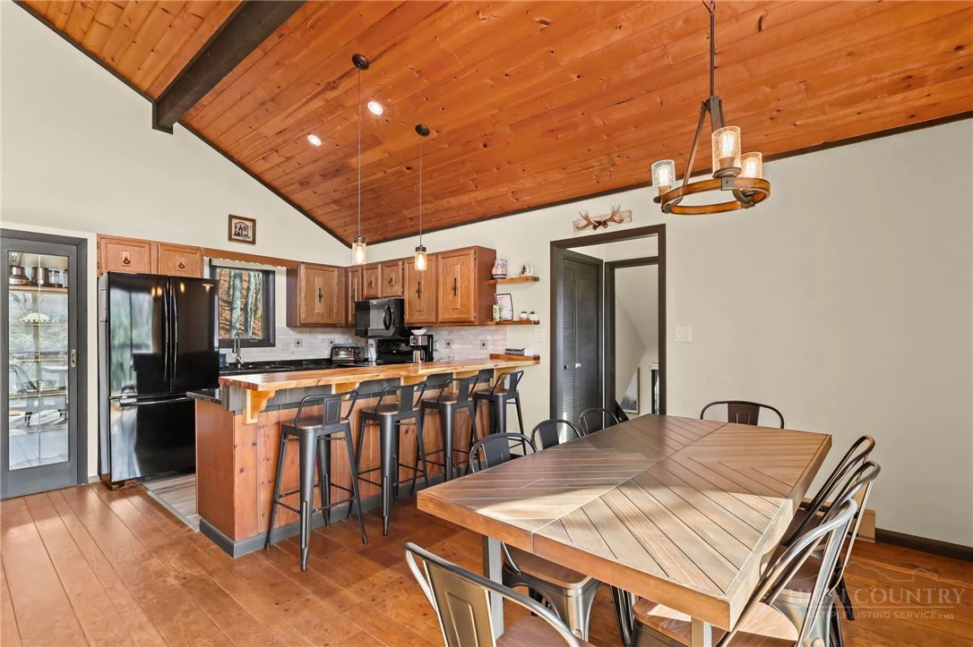 Image number 5 for the current listing
