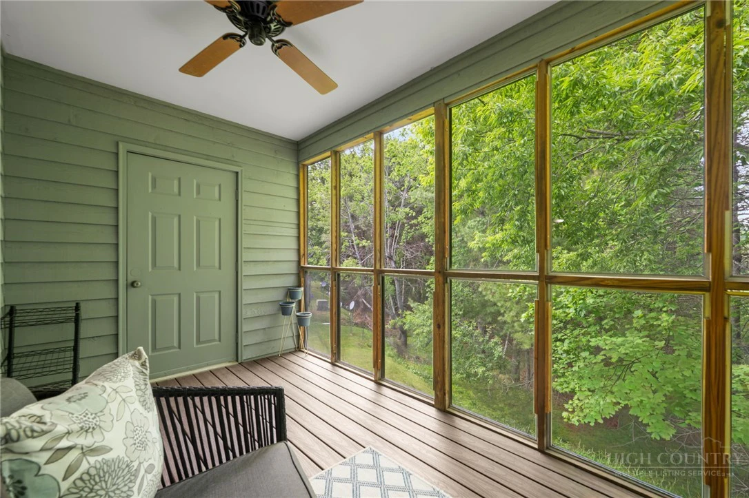 Image number 10 for the current listing