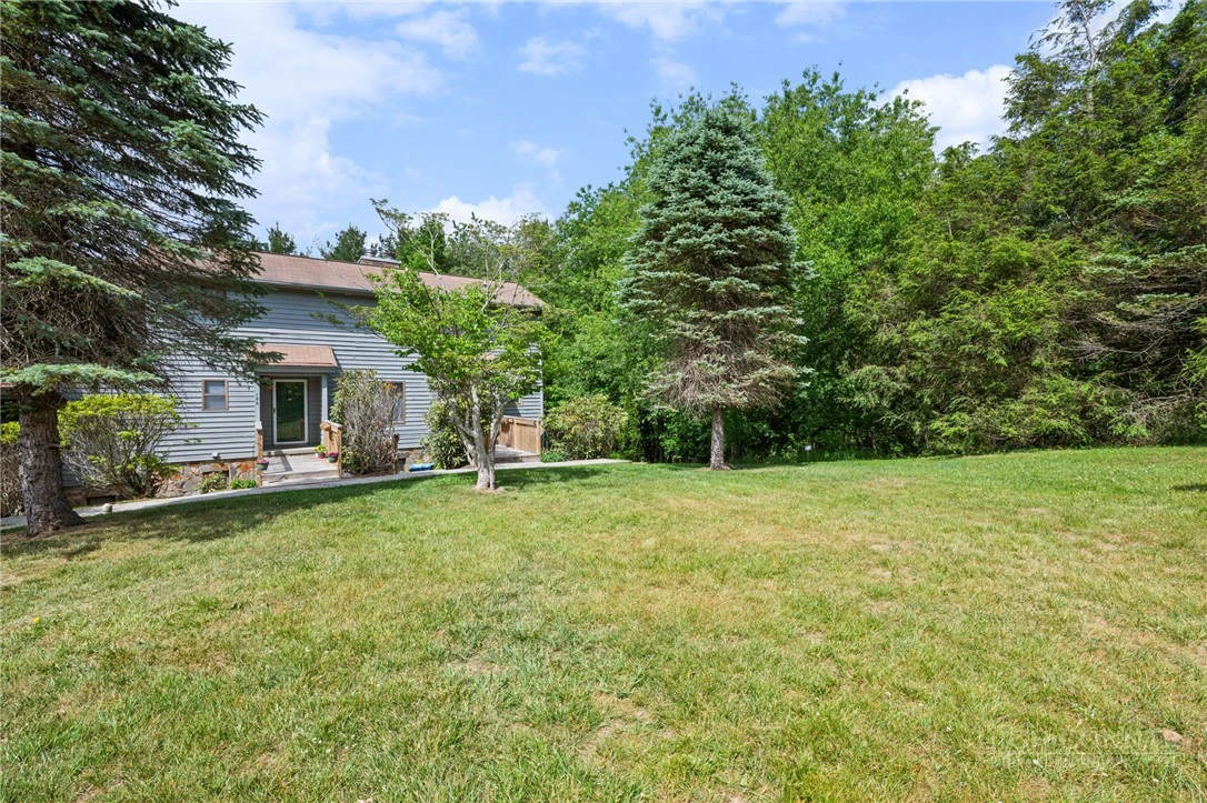 Image number 23 for the current listing