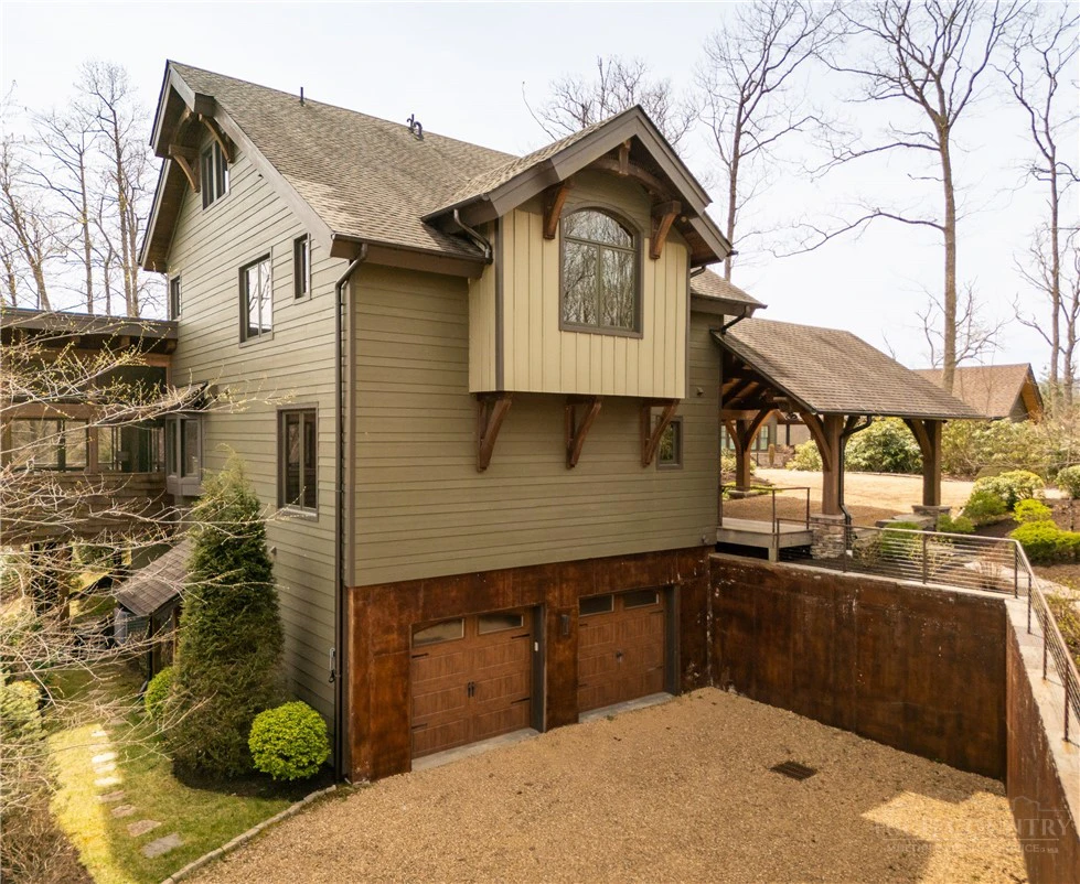 Image number 3 for the current listing