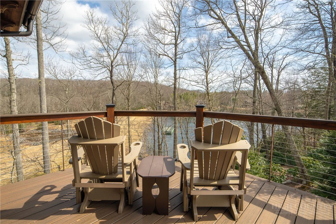 Image number 12 for the current listing