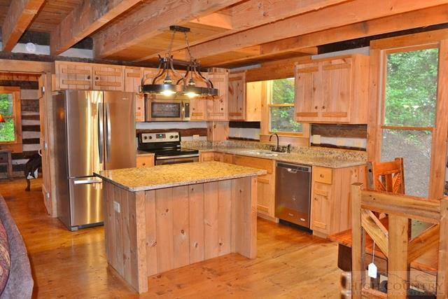 Image number 11 for the current listing