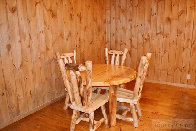 Image number 5 for the current listing