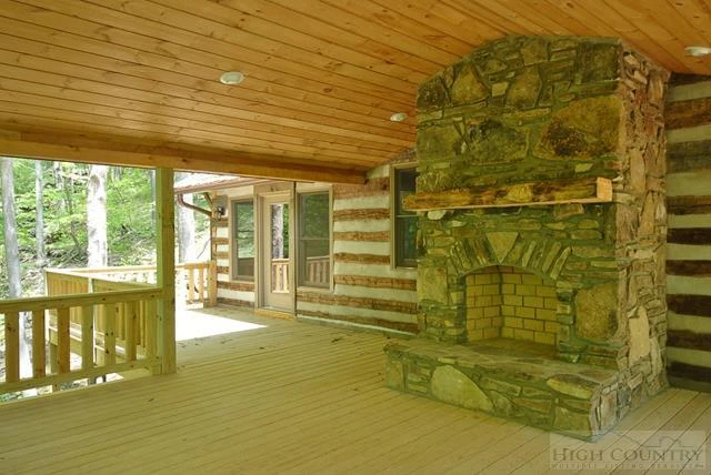 Image number 7 for the current listing