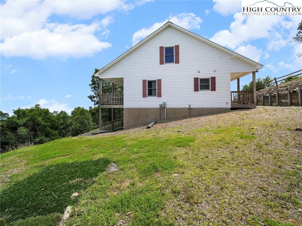 Image number 10 for the current listing