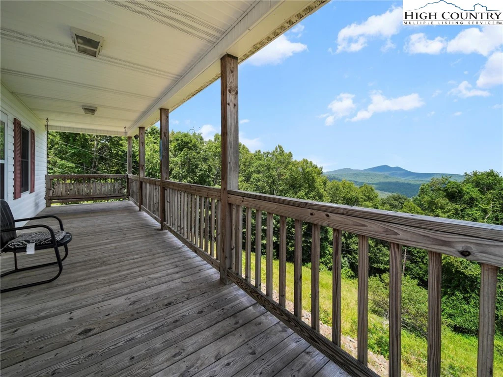 Image number 8 for the current listing