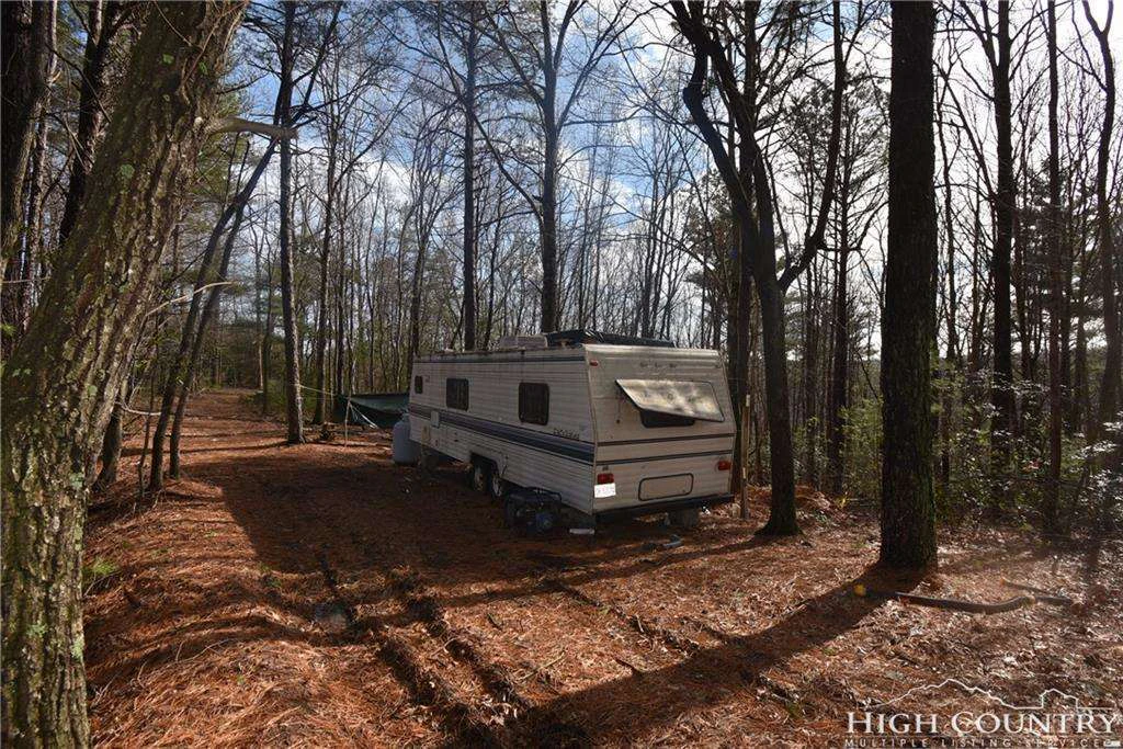 Image number 1 for the current listing