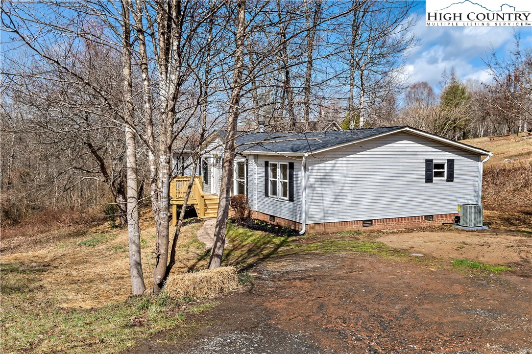 Image number 31 for the current listing