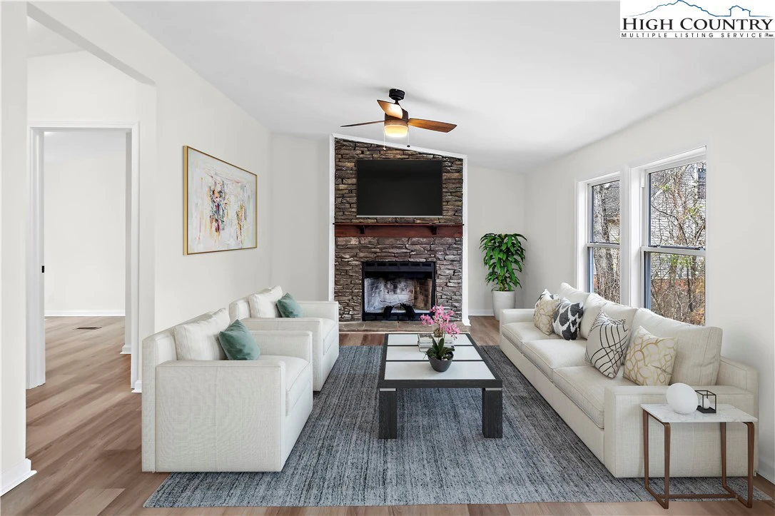 Image number 10 for the current listing