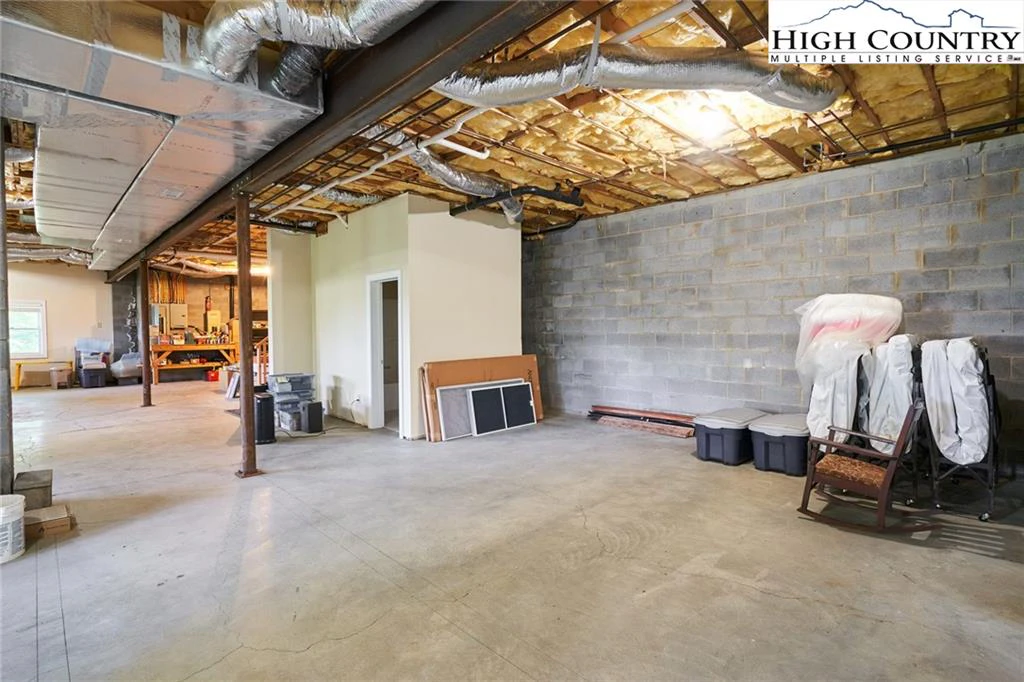Image number 16 for the current listing