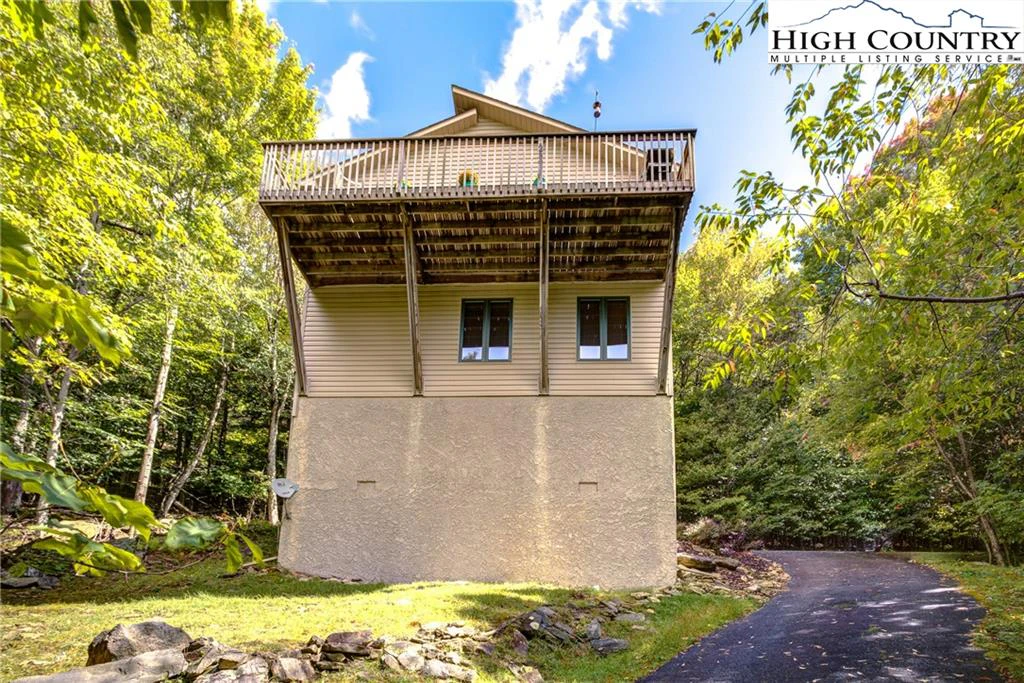 Image number 3 for the current listing