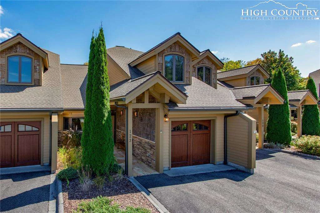 Image number 1 for the current listing