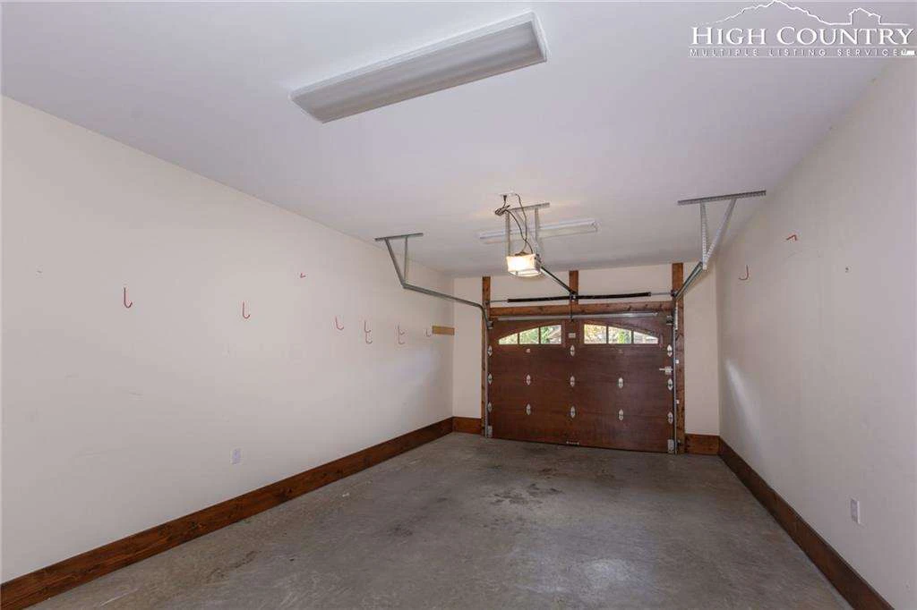 Image number 5 for the current listing