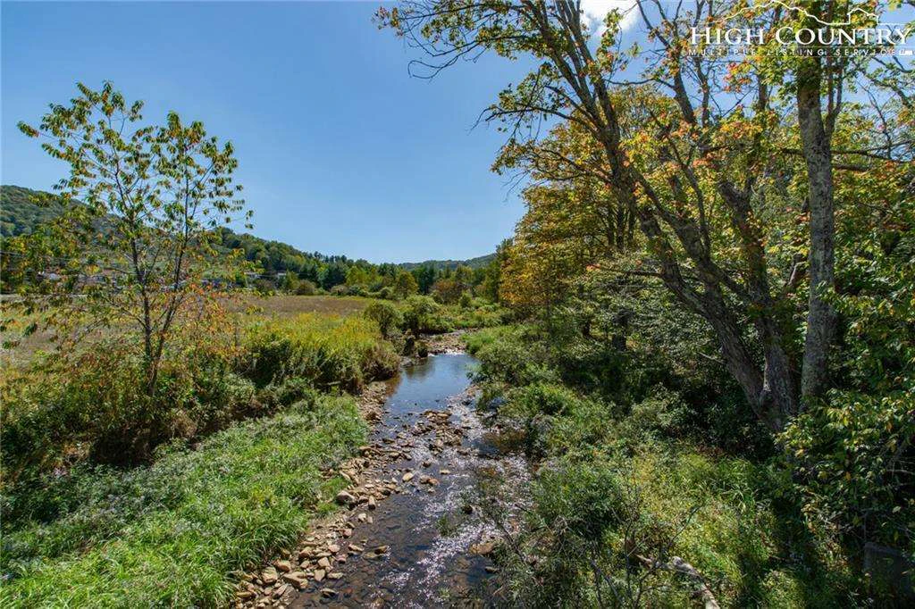 Image number 17 for the current listing