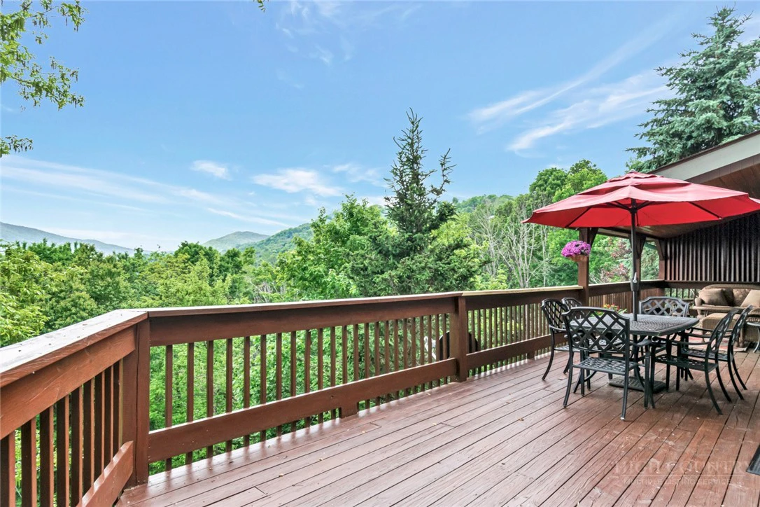 Image number 5 for the current listing