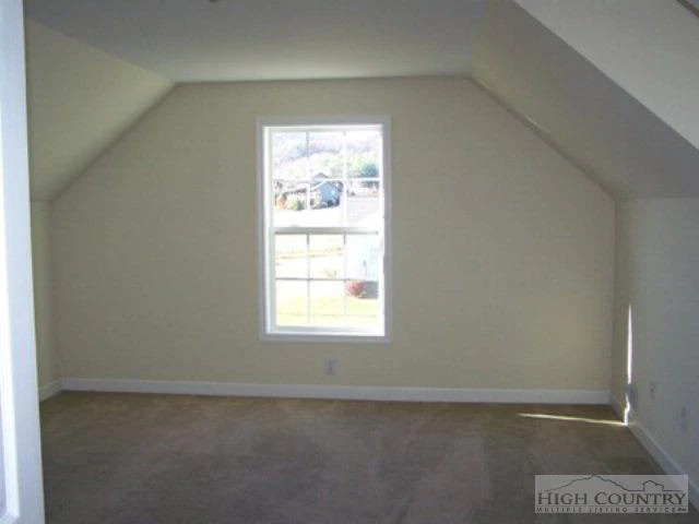 Image number 2 for the current listing