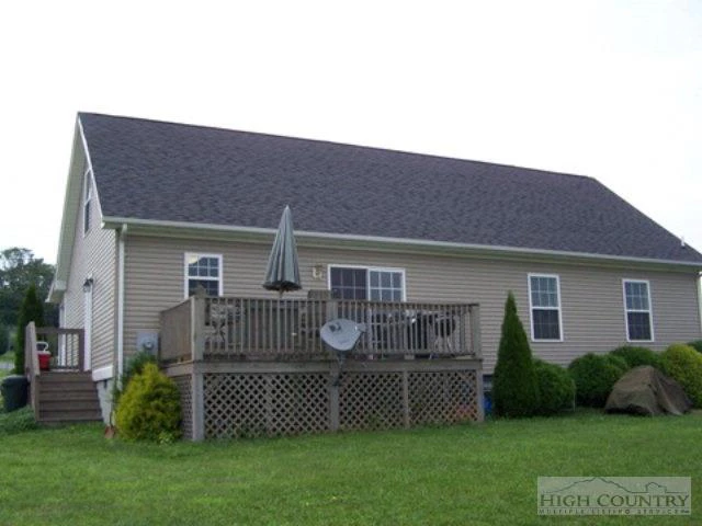 Image number 12 for the current listing